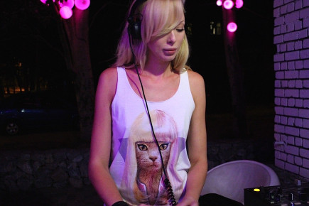 SUMMER MELODIES FEST - PRAVDA pre PARTY