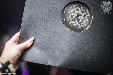 HEY!LEN - WE ARE ALONE - презентация пластинки в клубе MOON ROOM