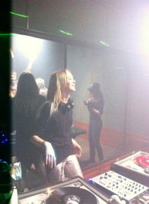 HEY!LEN -Yelena Yegorova