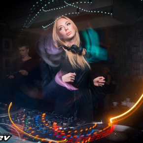 HEY!LEN -Yelena Yegorova