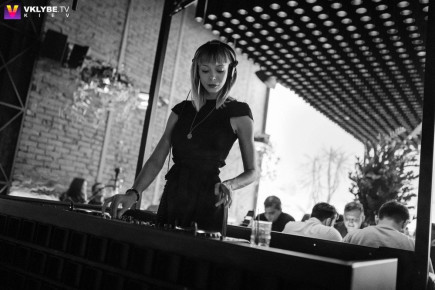 48398136_1989570434468578_3935522329106317312_o