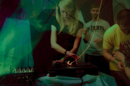 HEY!LEN -Yelena Yegorova