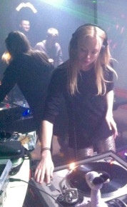 HEY!LEN -Yelena Yegorova