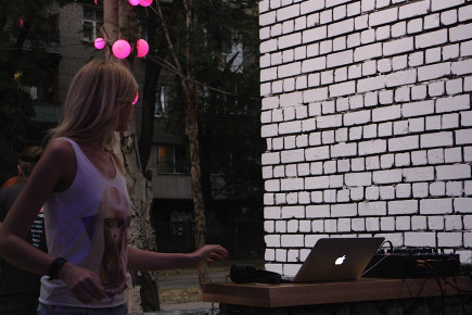 SUMMER MELODIES FEST - PRAVDA pre PARTY