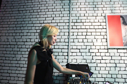 SUMMER MELODIES FEST - PRAVDA pre PARTY