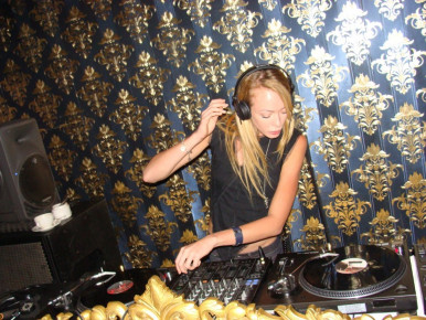 HEY!LEN -Yelena Yegorova